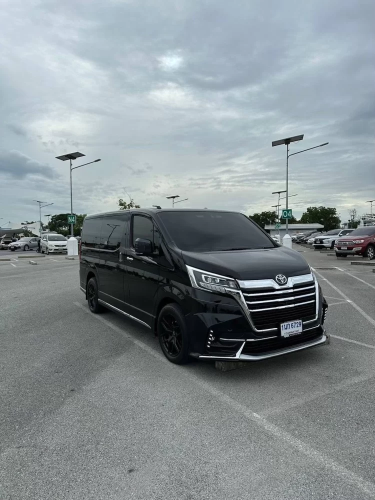 เช่ารถตู้อัลพาร์ดพร้อมคนขับลาดกระบัง