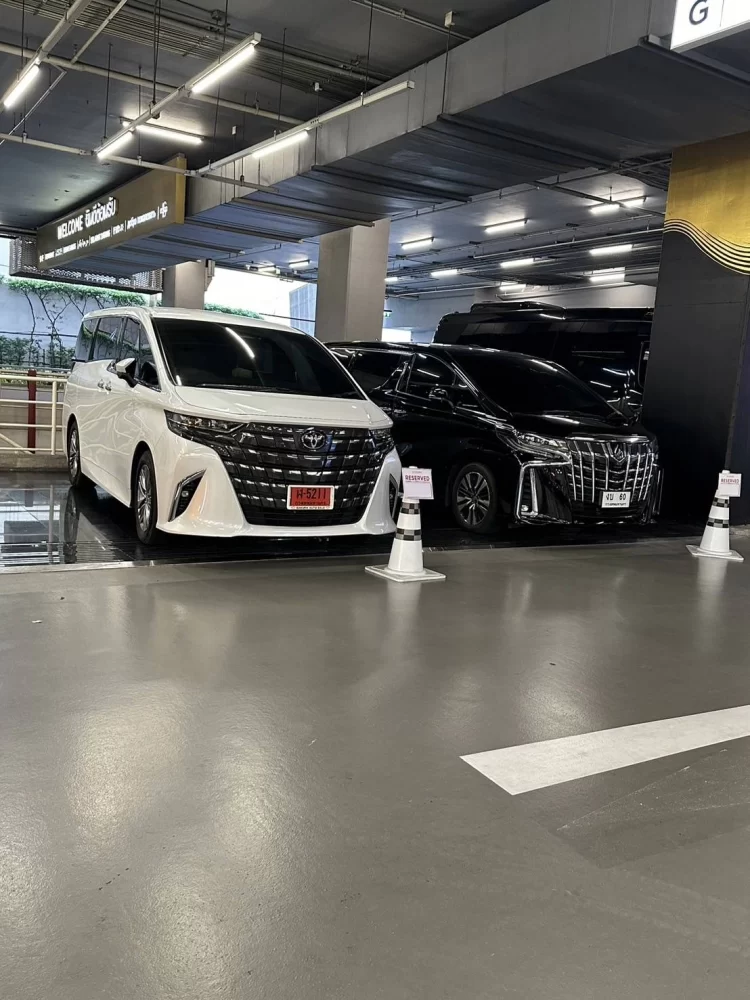 เช่ารถตู้อัลพาร์ดพร้อมคนขับป้อมปราบศัตรูพ่าย